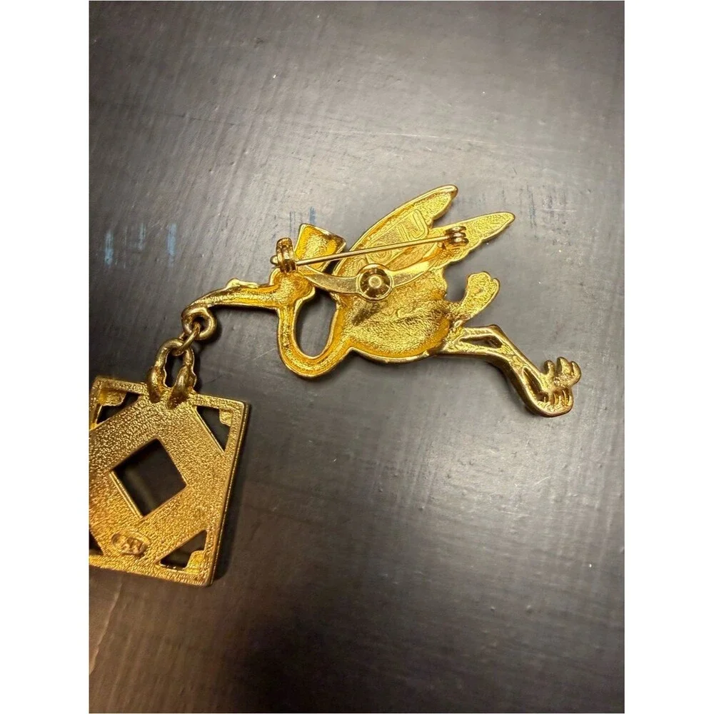 Vintage JJ Jonette Gold Tone Stork Carrying Baby Picture Frame Brooch Pin
